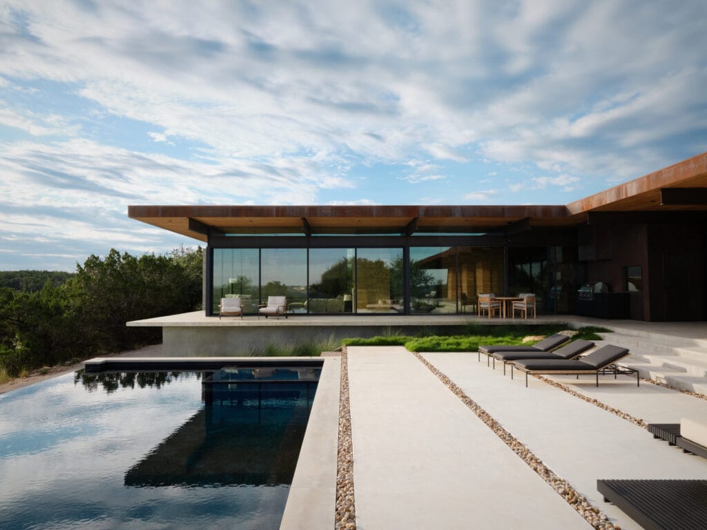 Lindsay Brown_Elisa Ortega8943